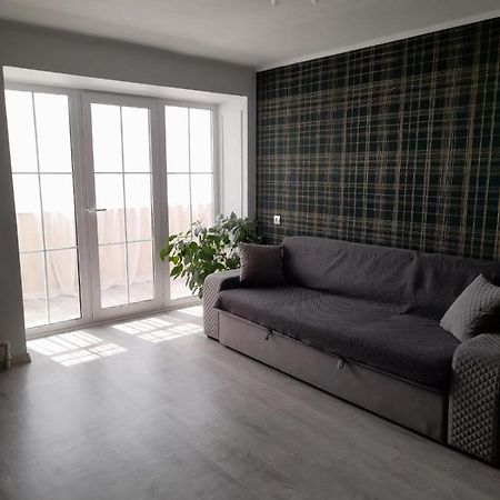 Изумруд Apartment Uralsk Exterior photo